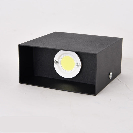 Outdoor Wall Lamp